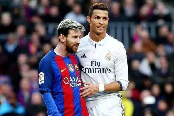 表现卓越的 表现卓越的