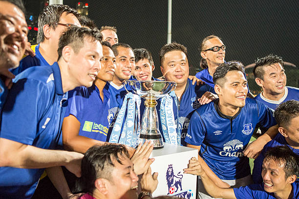 并首次进军 并首次进军