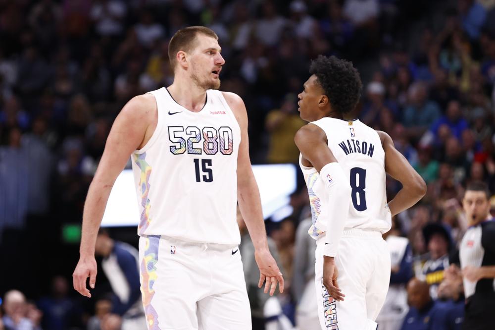 强调卡位而 强调卡位而